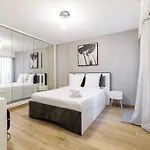 Le Mediterranee-centre-climatisation Apartman Menton