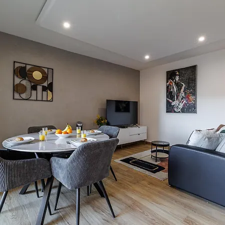 Le Mediterranee-centre-climatisation * Mentona